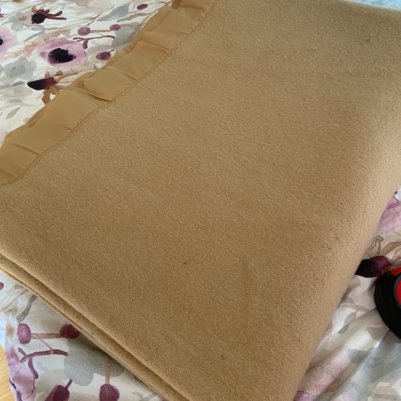 Eaton Vintage wool blanket - Picture 2 of 3